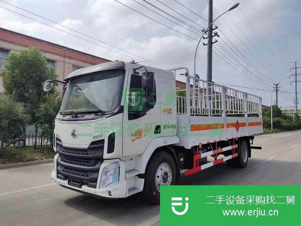山西出售二手東風柳汽6米8倉柵運輸車玉柴185馬力發動機