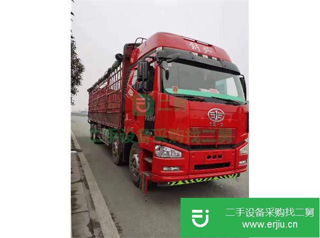 江西出售二手一汽解放J6P375馬力倉欄載貨車全國提檔過戶