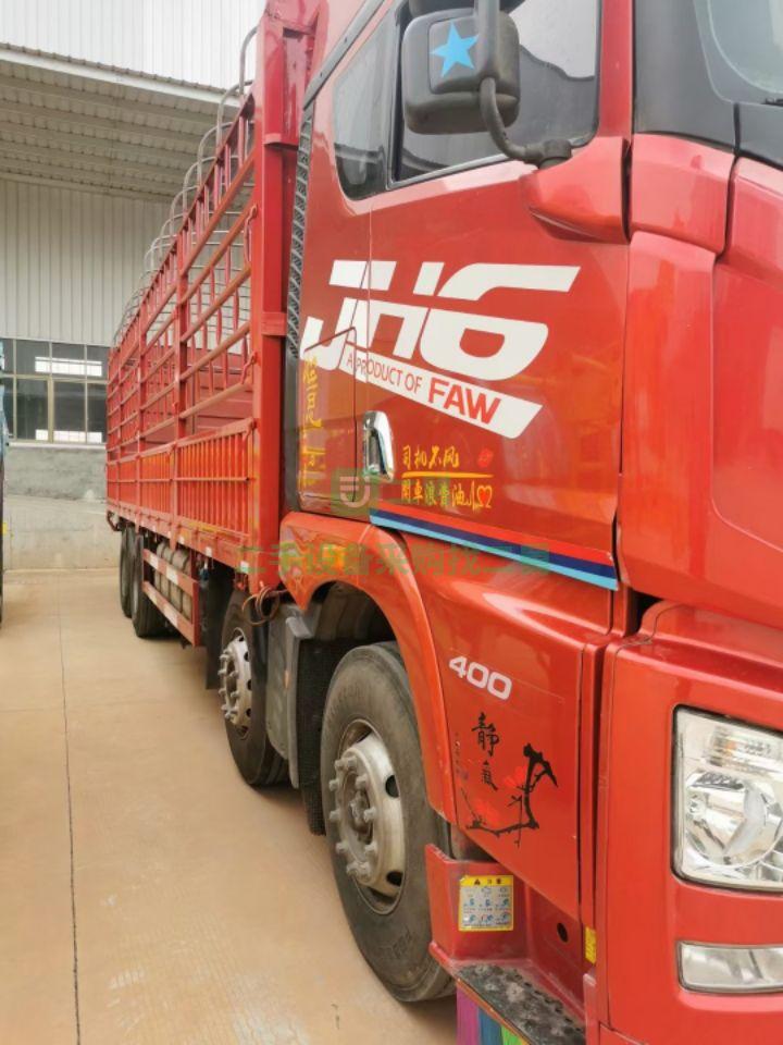 出售18年的解放JH6貨車400馬力