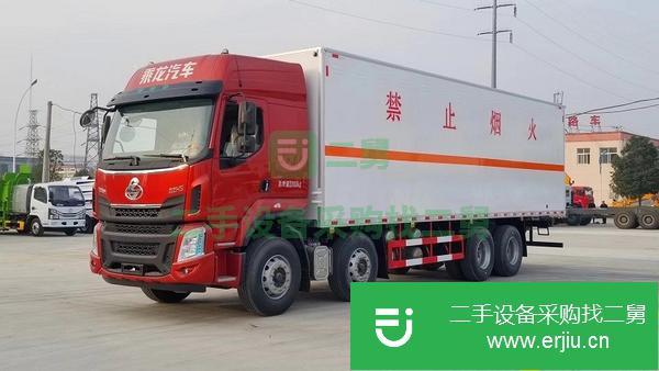 山東出售二手東風(fēng)柳汽9.4米危險(xiǎn)品廂式運(yùn)輸車