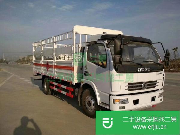 四川出售二手3類危險品3.2米運輸車