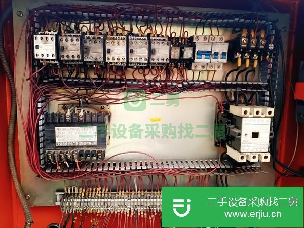 河北出售二手南通大臺面200噸四柱液壓機(jī)