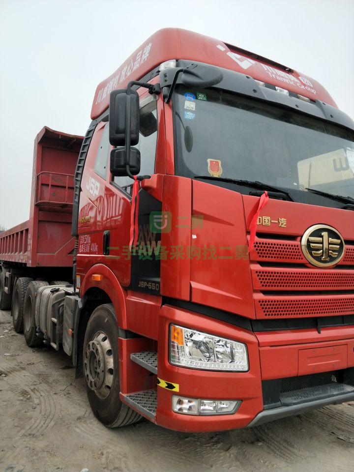 出售解放J6P牽引車(chē)550馬力領(lǐng)航版，帶液緩，保險(xiǎn)同步