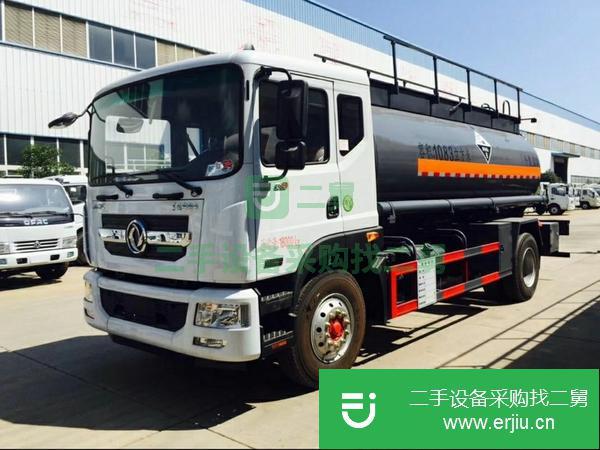 江蘇出售二手東風多利卡D9油罐車