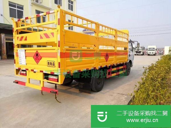 四川出售二手3類危險品3.2米運輸車