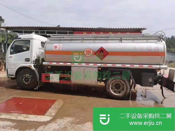 湖北出售二手8噸油罐車行駛了3000多公里