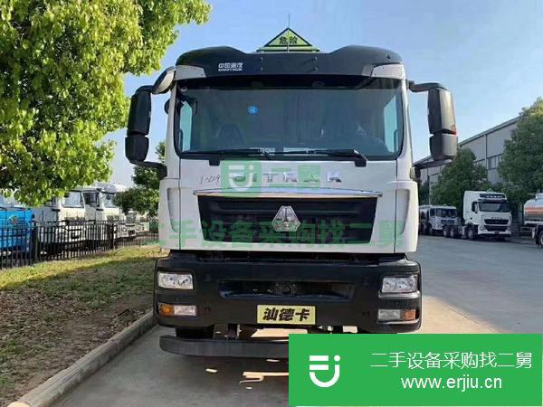 廣東出售二手汕德卡前四后八鋁合金油罐車