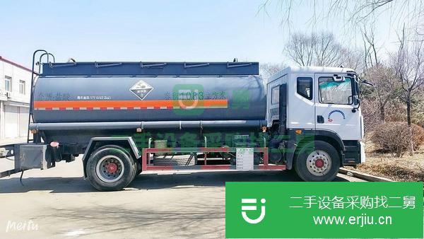江蘇出售二手東風多利卡D9油罐車