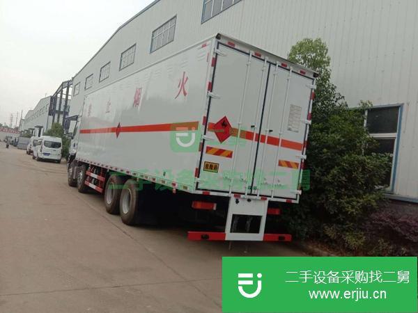 陜西出售二手東風(fēng)柳汽前四后八20噸防爆運輸車