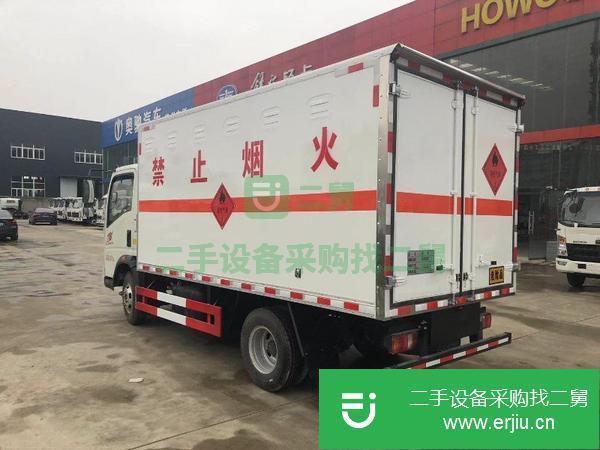 廣東出售二手重汽豪沃輕卡4米2廢機油廂式運輸車