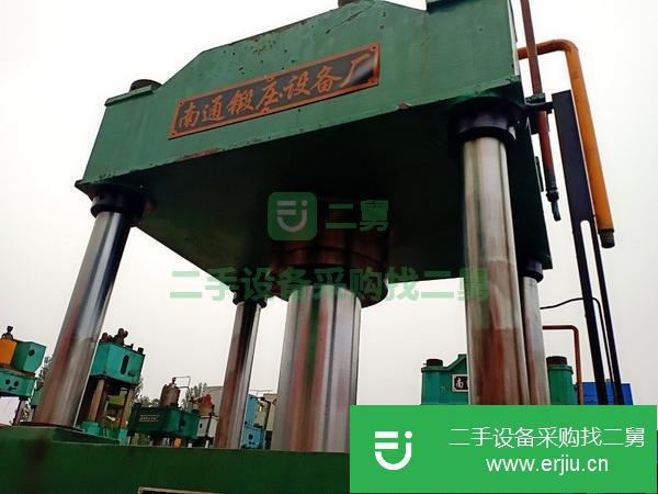 河北出售二手南通大臺面200噸四柱液壓機(jī)