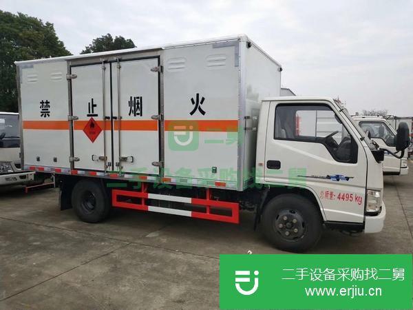 湖北出售二手東風易燃氣體危險品廂式運輸車手續齊全