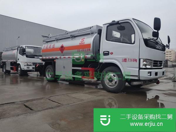 安徽出售二手5噸東風油罐車115馬力的發動機萬里揚5擋變速箱
