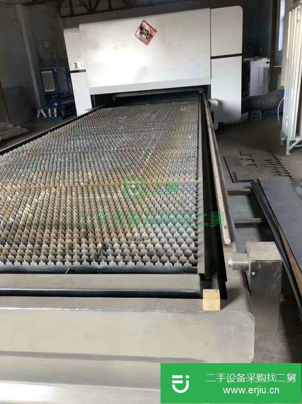 重慶出售二手瑪吉克MJK-6020交換臺3300w激光切割機