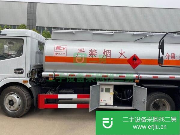 重慶出售二手東風多利卡8噸加油車