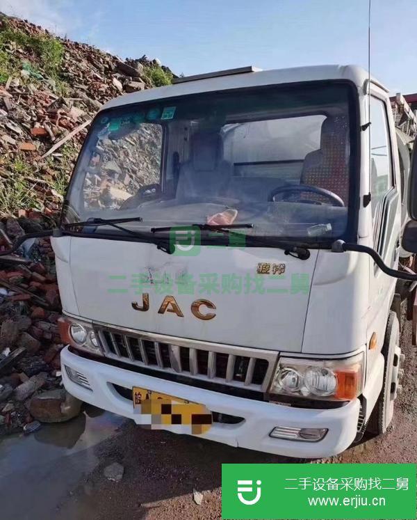安徽出售二手危險品油罐車行駛4萬公里