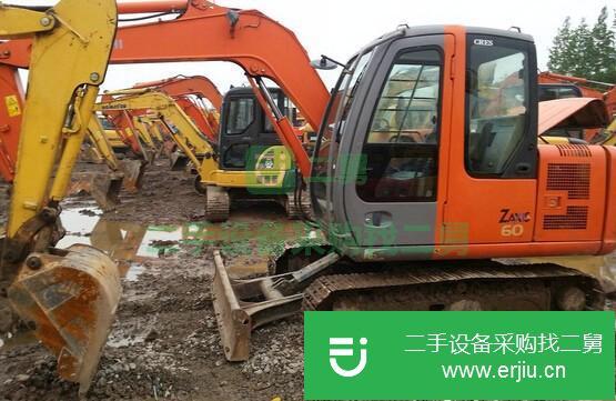 江蘇出售二手小松135挖掘機