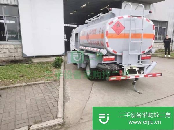 福建出售二手東風(fēng)多利卡5噸加油車