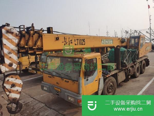山東出售二手長江25噸吊車，車況很好