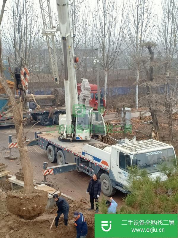 山東出售二手中聯藍色關愛25v5汽車吊