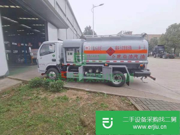 福建出售二手東風(fēng)多利卡5噸加油車