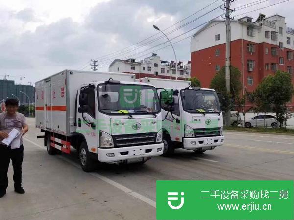 河北出售二手解放易燃?xì)怏w廂式運(yùn)輸車