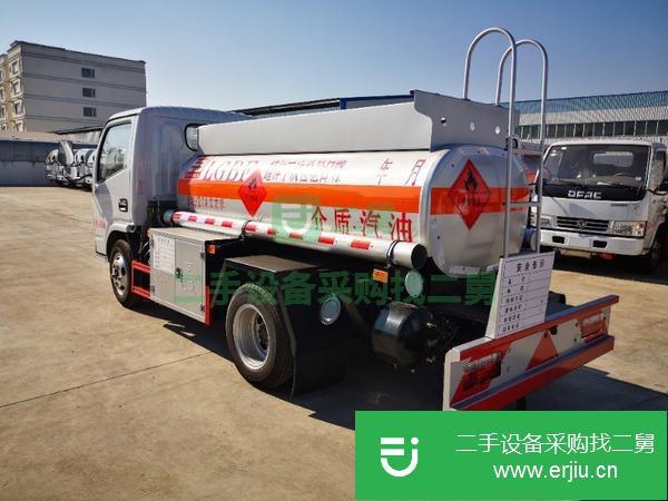 浙江出售二手2噸油罐車全柴88馬力發(fā)動機軸距2600mm5擋變速箱