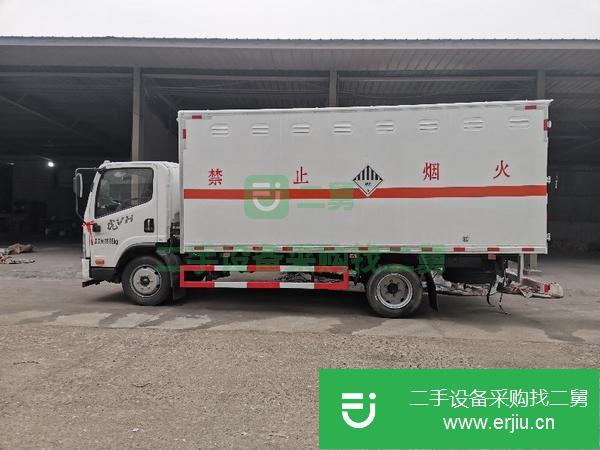 河北出售二手7噸廢機油箱式運輸車