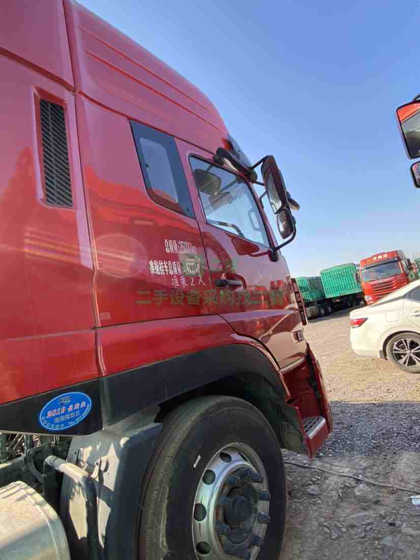 急售牽引車天龍450馬力國五雙驅(qū)，帶全保險18年8月車齡