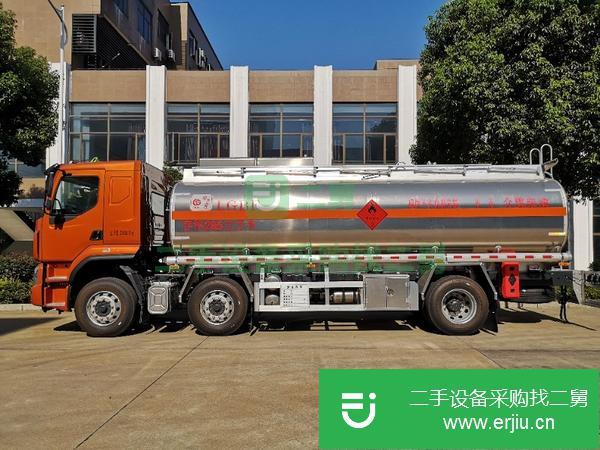 江西出售二手柳汽乘龍小三軸油罐車手續齊全玉柴240馬力發動機陜齒8檔變速