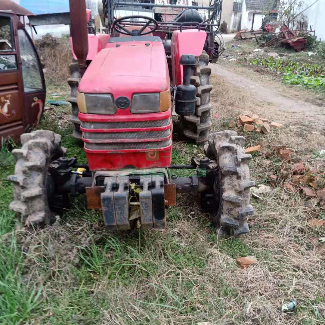 出售一臺東方紅ME404型號拖拉機 價格低到冰點