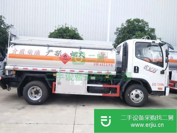陜西出售二手解放油罐車手續齊全濰柴110馬力發動機5檔變速箱