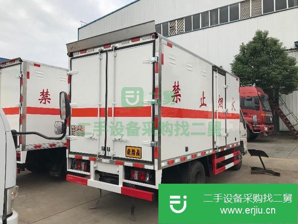 湖北出售二手4.2米危險(xiǎn)品運(yùn)輸車