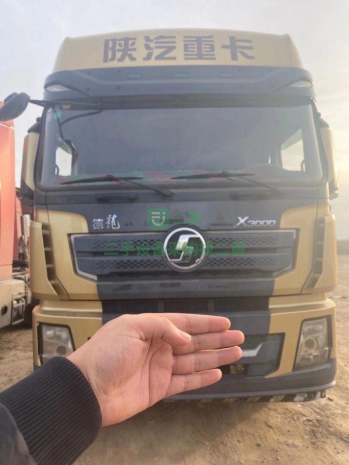 出售二手的國五排放德龍x3000濰柴動力500馬力牽引車，隨時提檔過戶