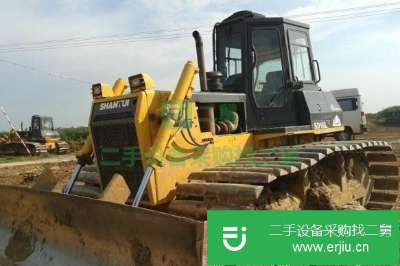 四川出售二手16年山推濕地320推土機(jī)