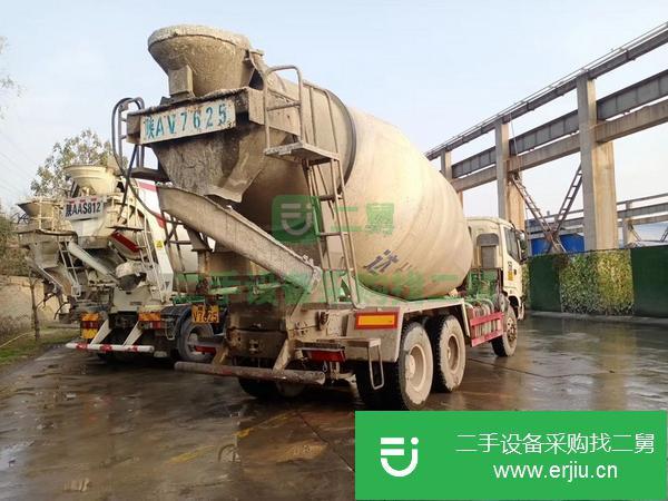 陜西出售二手14年6月份歐曼國四大12方攪拌車
