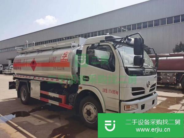 山東出售二手福瑞卡8噸流動油罐車萬里揚6檔變速箱
