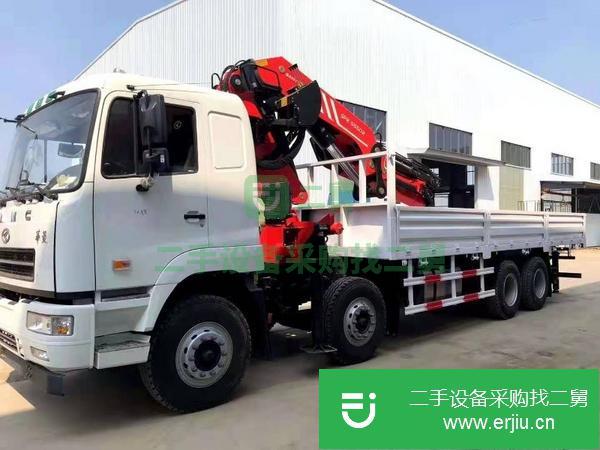 廣西出售二手華凌重卡前四后八三一28噸折臂隨車吊