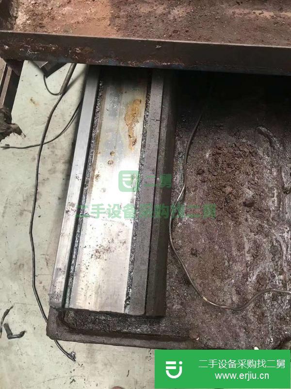 重慶出售二手1.6x3米精密龍門銑床，銑頭電機7.5千瓦