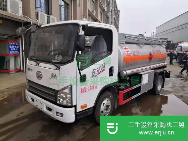 廣西出售二手解放虎V5噸國五110馬力油罐車