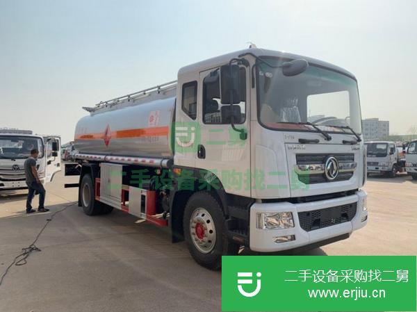 天津出售二手東方多利卡D9/10噸油罐車