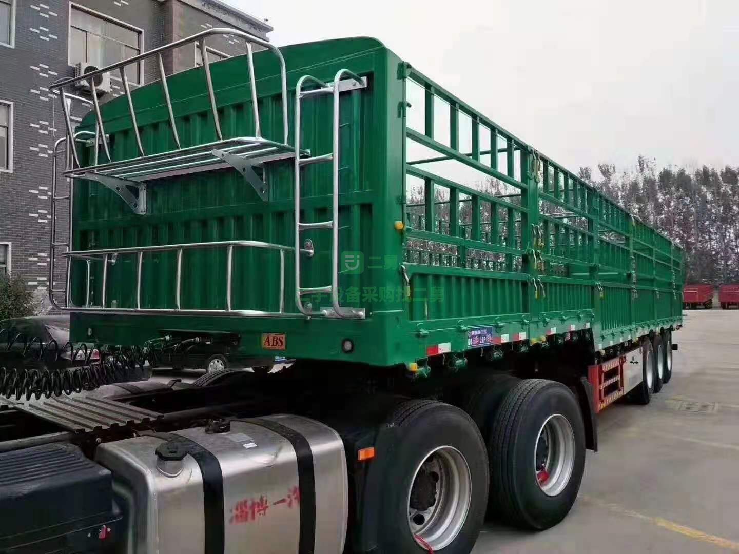 出售長13?寬2.55米花籃高低板半掛車，高度可隨便選，板簧橋，板簧戶