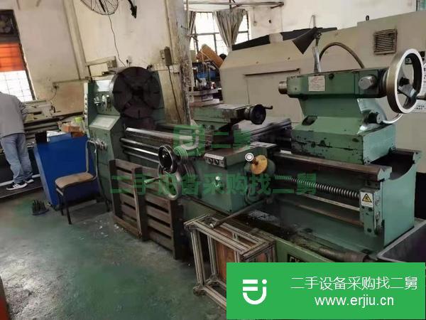 廣東出售二手普通車床一臺,10寸卡盤,配件齊全,尾項中孔徑80,導軌距離750