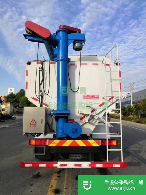 四川出售二手柳汽28方散裝飼料運輸車