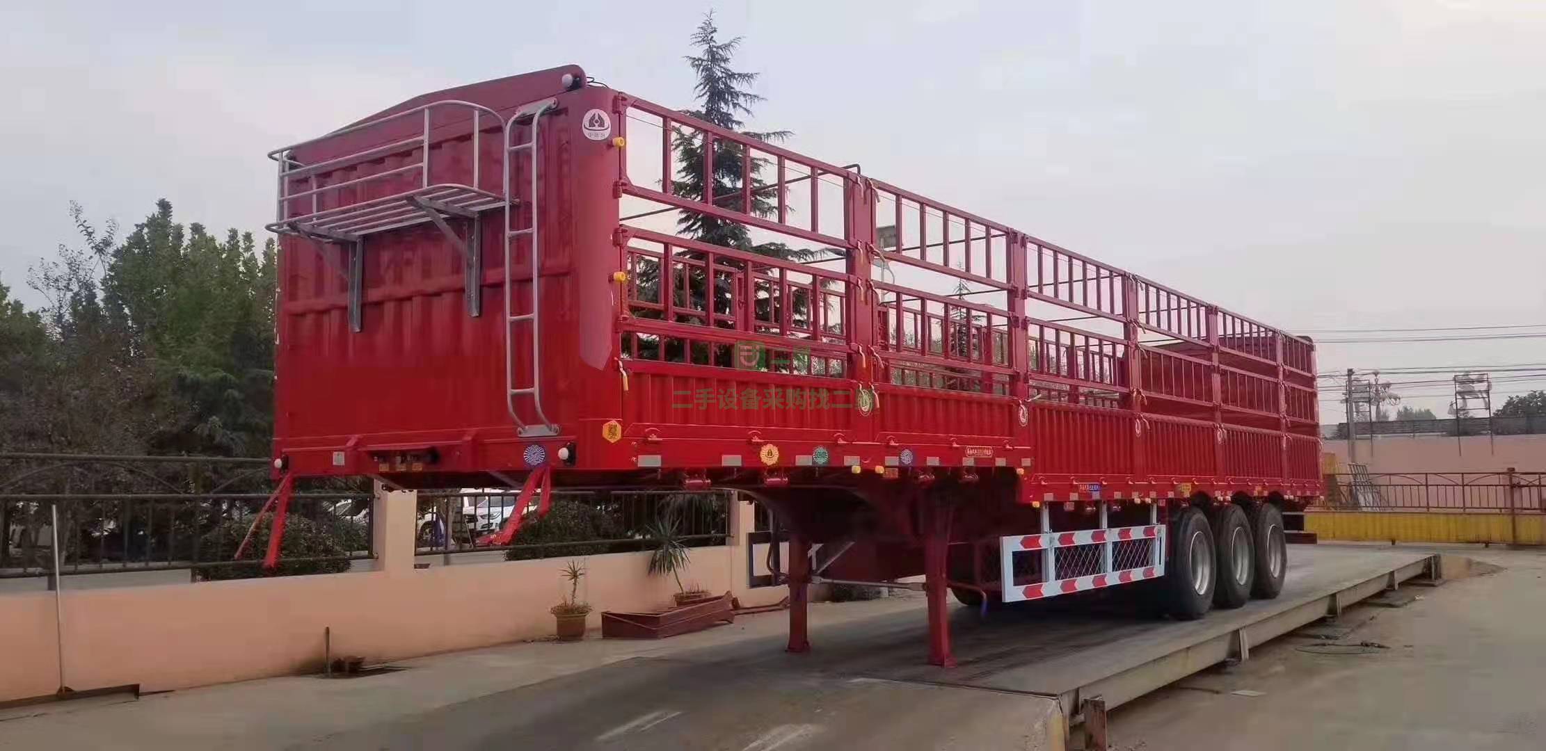 出售長13?寬2.55米花籃高低板半掛車，高度可隨便選，板簧橋，板簧戶