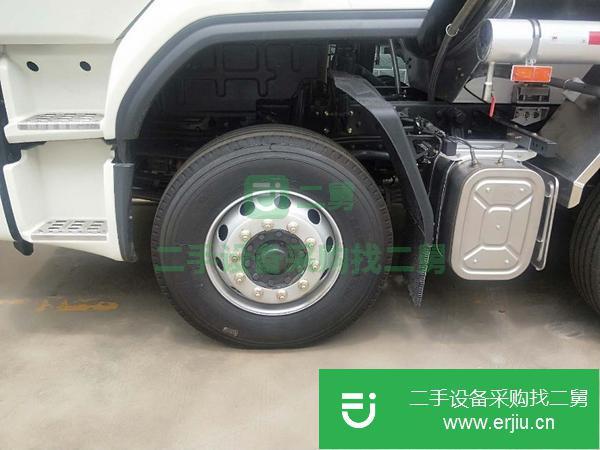 安徽出售二手柳汽小三軸鋁合金油罐車手續(xù)齊全