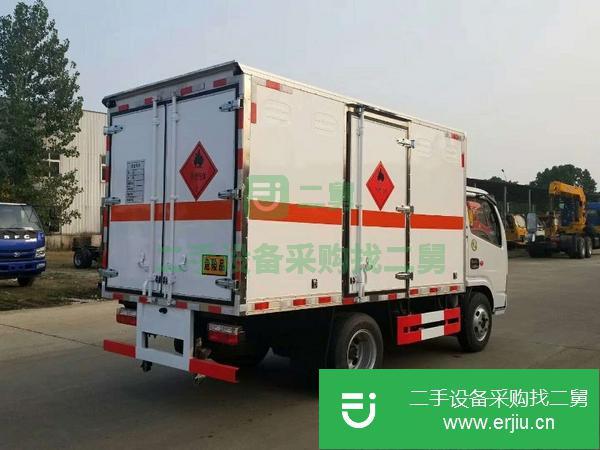 江蘇出售二手江鈴凱運2噸國四民爆運輸車箱長3米