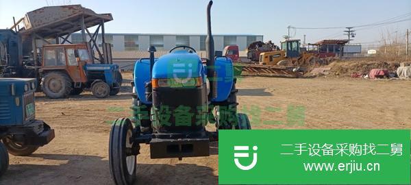 山東出售二手2013年紐荷蘭700拖拉機(jī)