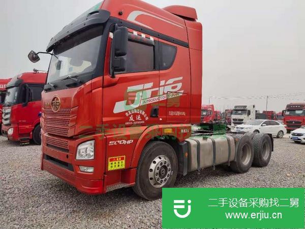 甘肅出售二手青島解放500馬力牽引車