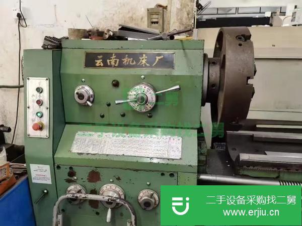 廣東出售二手普通車床一臺,10寸卡盤,配件齊全,尾項中孔徑80,導軌距離750